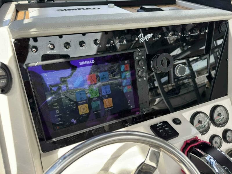 2020 Ranger 2360 Bay Boat