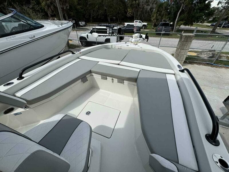 2020 Ranger 2360 Bay Boat