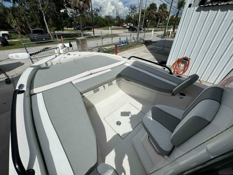 2020 Ranger 2360 Bay Boat