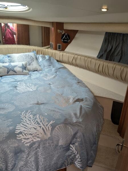 2004 Meridian 411