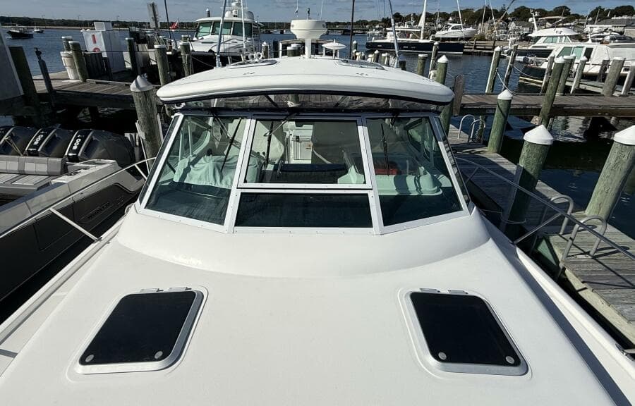 2003 Tiara Yachts 3500