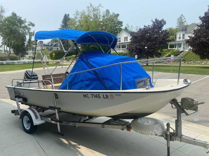 1981 Boston Whaler 17 Montauk