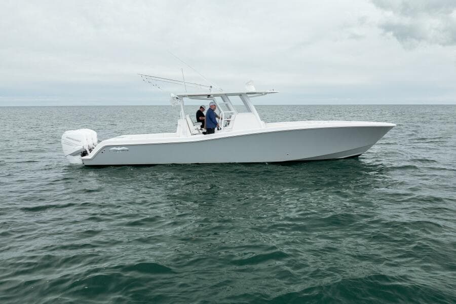 2020 Invincible 30 Open