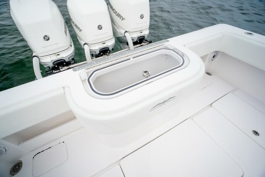 2020 Invincible 30 Open