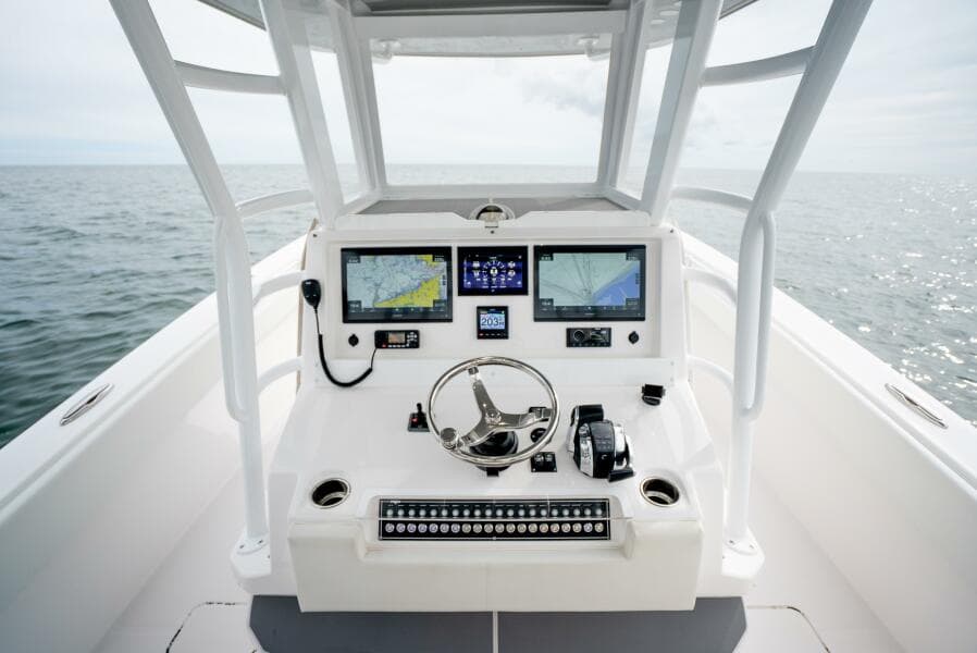 2020 Invincible 30 Open