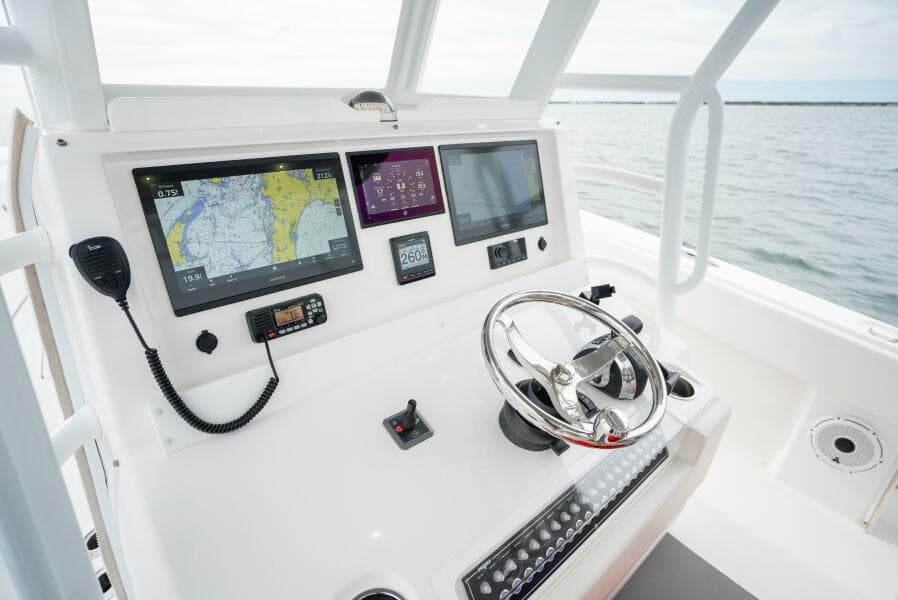 2020 Invincible 30 Open