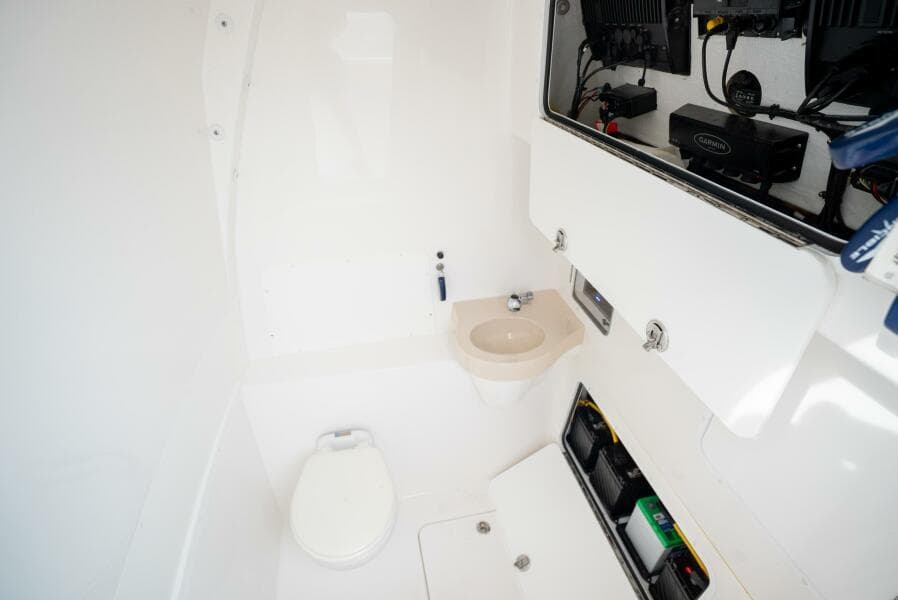 2020 Invincible 30 Open