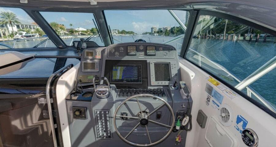 2004 Pursuit 3800 Express