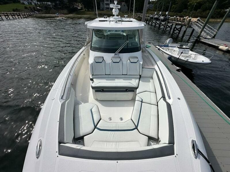 2021 Tiara Sport 43 LS