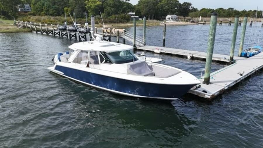 2021 Tiara Sport 43 LS