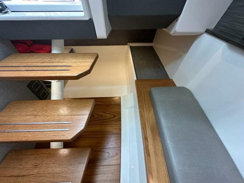 2021 Tiara Sport 43 LS