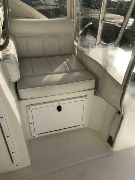 2000 Cabo 31 Express