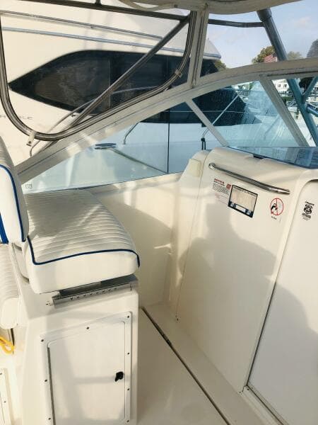 2000 Cabo 31 Express