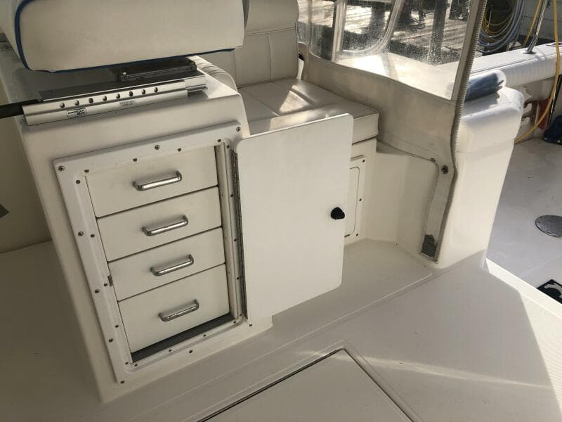 2000 Cabo 31 Express