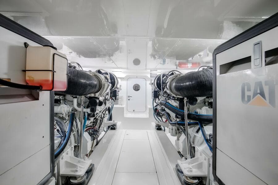 2015 Ocean Yachts 64 Convertible