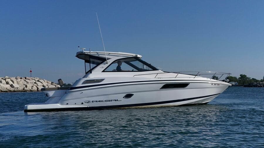 2016 Regal 35 Sport Coupe