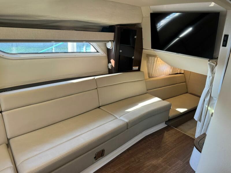 2016 Regal 35 Sport Coupe