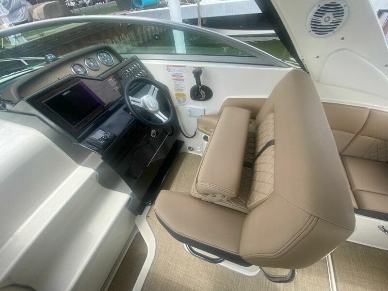 2018 Sea Ray 260 Sundancer