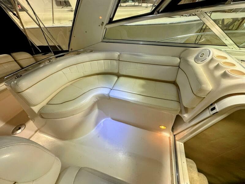 2002 Rinker 342 Fiesta Vee