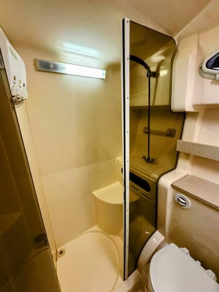 2002 Rinker 342 Fiesta Vee