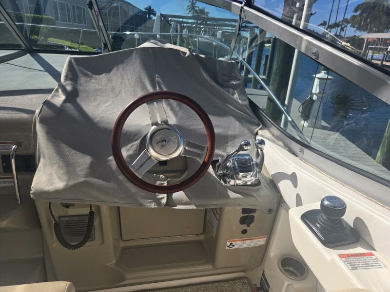 2010 Sea Ray 330 Sundancer - Photo 6