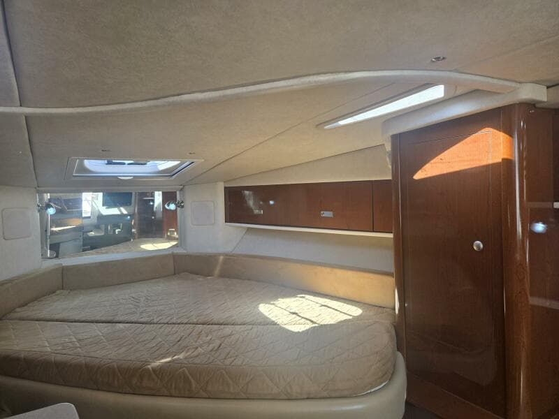 2010 Sea Ray 330 Sundancer - Photo 22