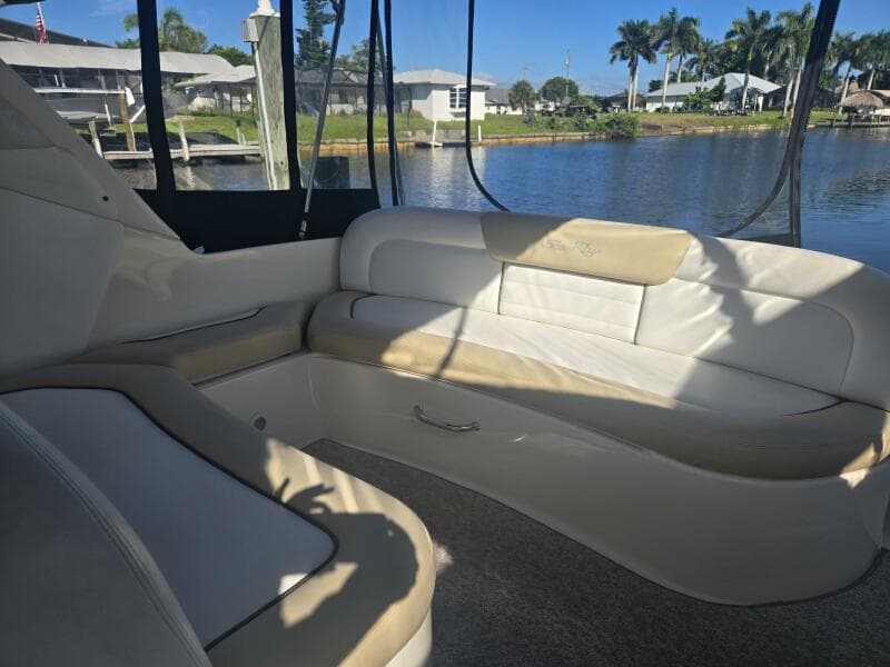 2010 Sea Ray 330 Sundancer - Photo 9