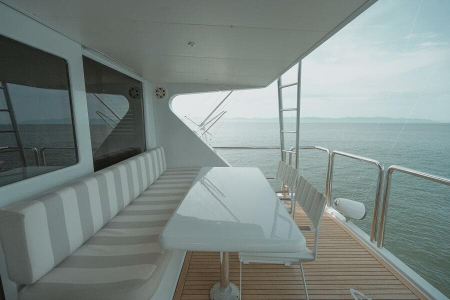 1996 87 Oceanfast Enclosed Bridge Sportfish - Aussie Rules