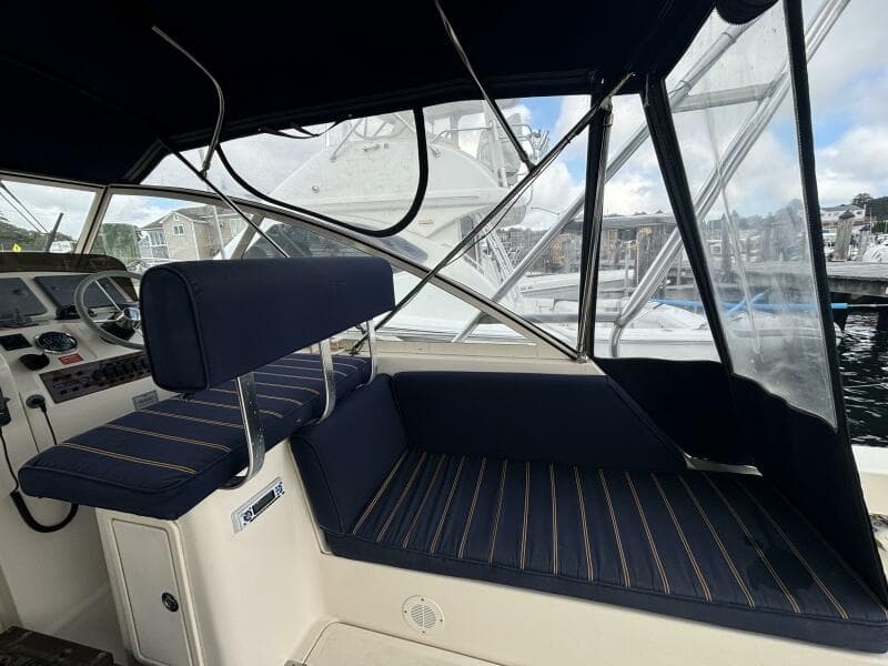 2005 Mainship Pilot 34 Rum Runner II