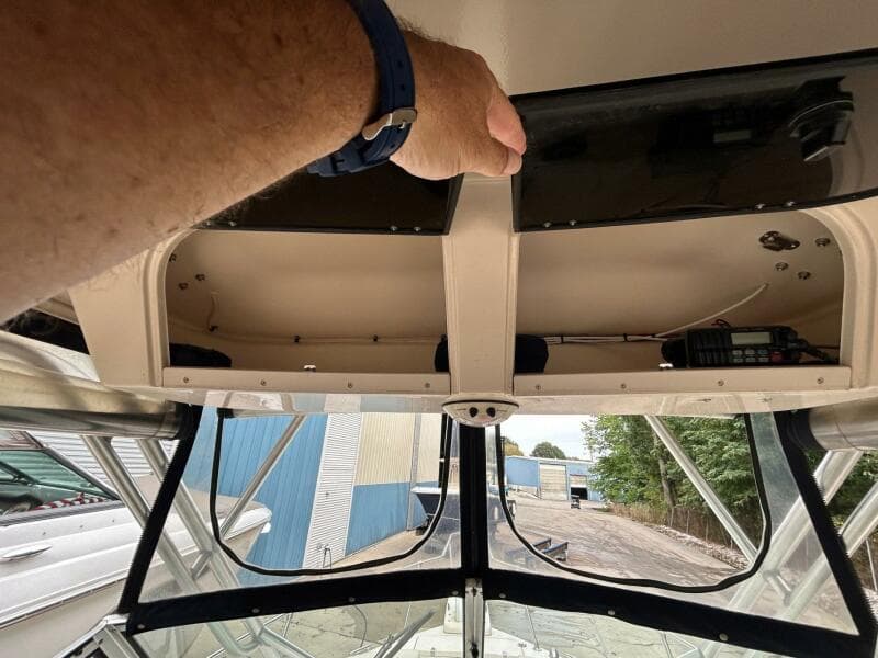 2004 Grady-White Gulfstream 232