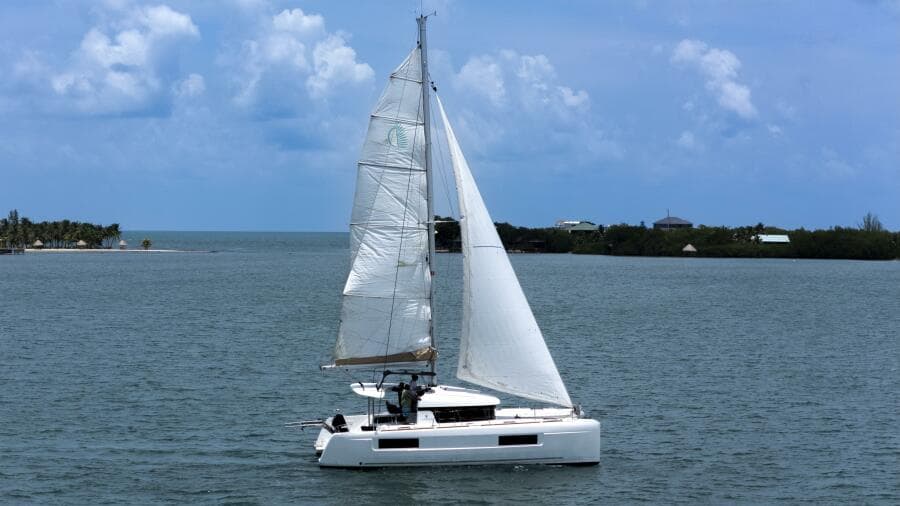 2020 Lagoon 40