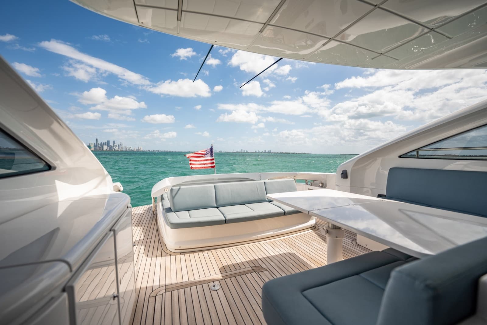 2020 Pershing 62 - Photo 22