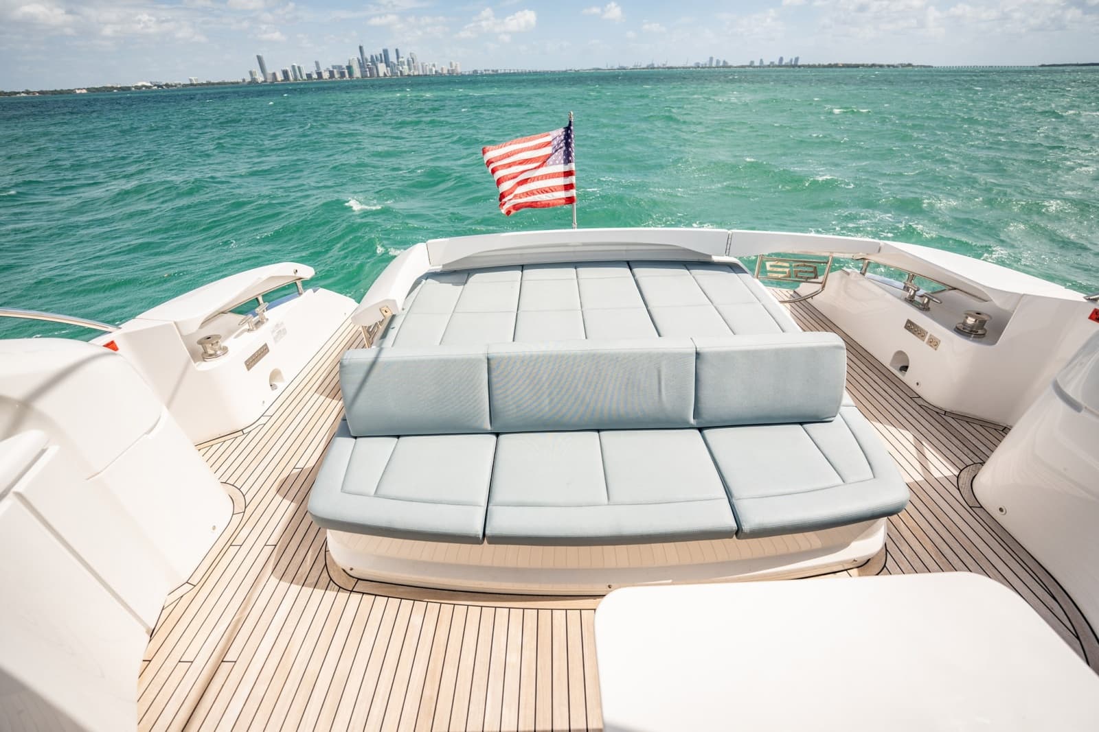 2020 Pershing 62 - Photo 23