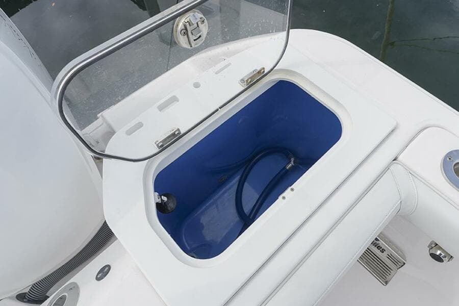 2015 Everglades 295 Center Console