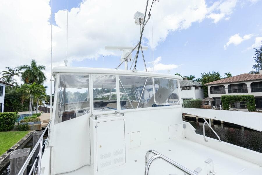 2005 Ocean Alexander Raised Pilothouse Flybridge Sedan