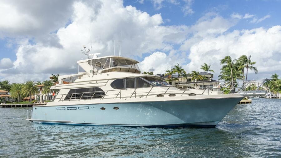 2005 Ocean Alexander Raised Pilothouse Flybridge Sedan