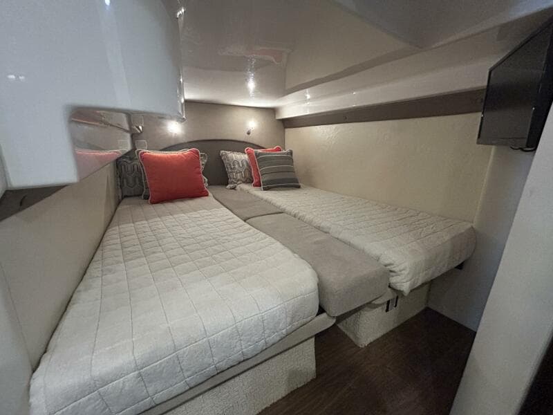 2018 Regal 42 Sport Coupe