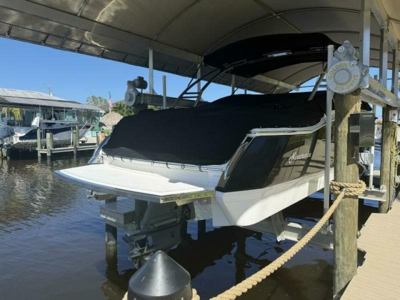 2010 Cobalt 296 Stern