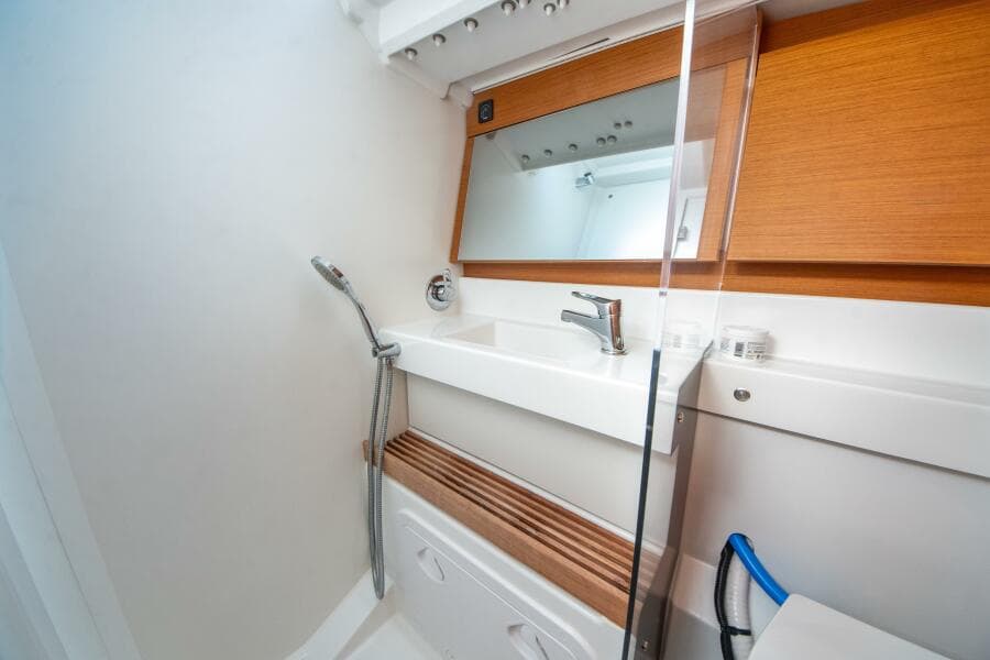 2022 Jeanneau Sun Odyssey 440