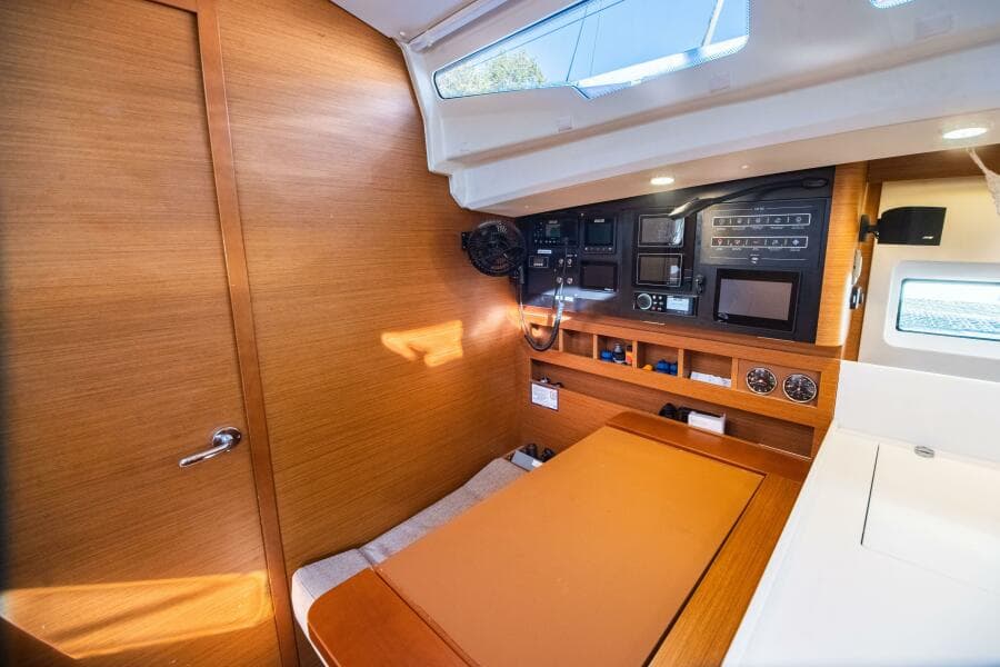 2022 Jeanneau Sun Odyssey 440