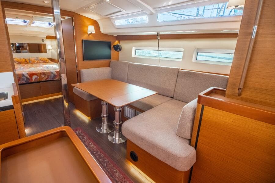 2022 Jeanneau Sun Odyssey 440
