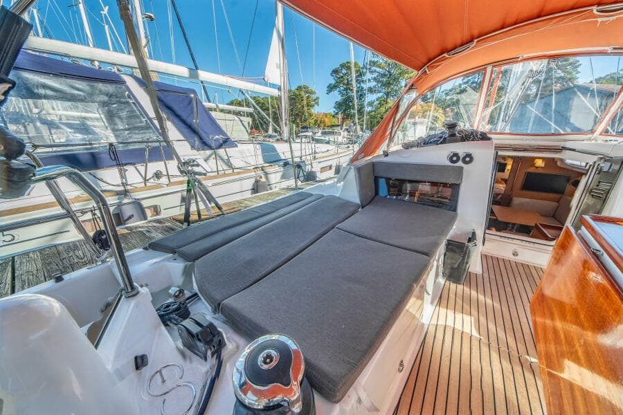 2022 Jeanneau Sun Odyssey 440