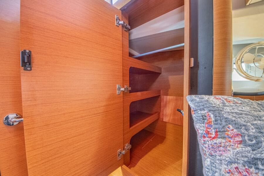 2022 Jeanneau Sun Odyssey 440