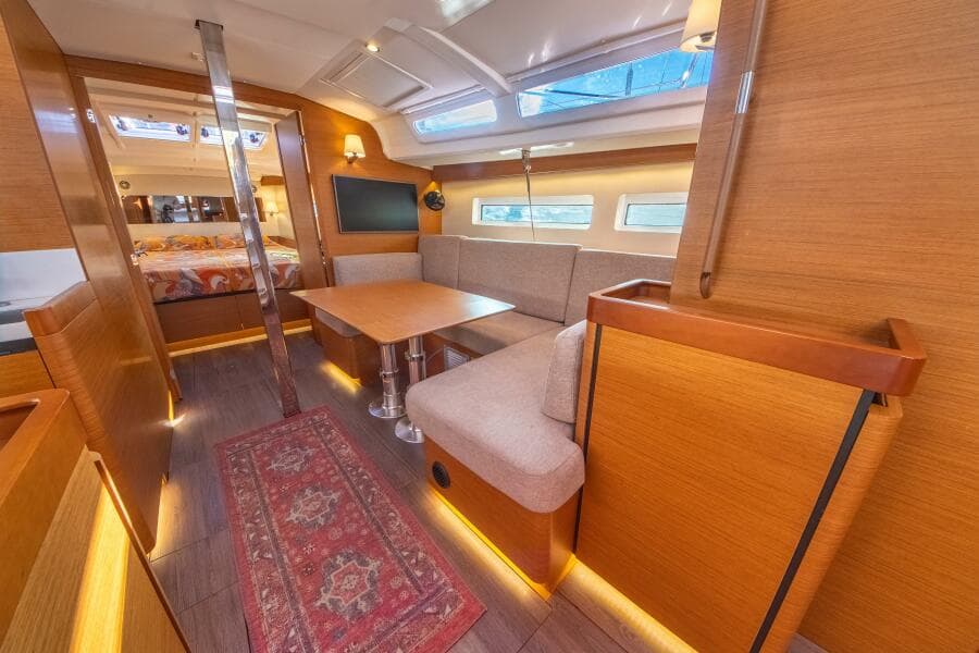 2022 Jeanneau Sun Odyssey 440