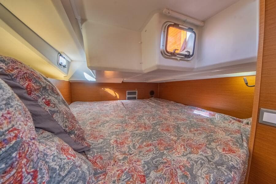 2022 Jeanneau Sun Odyssey 440