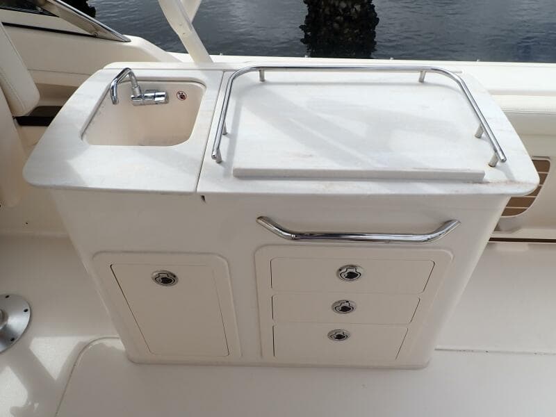 2021 Grady-White 275