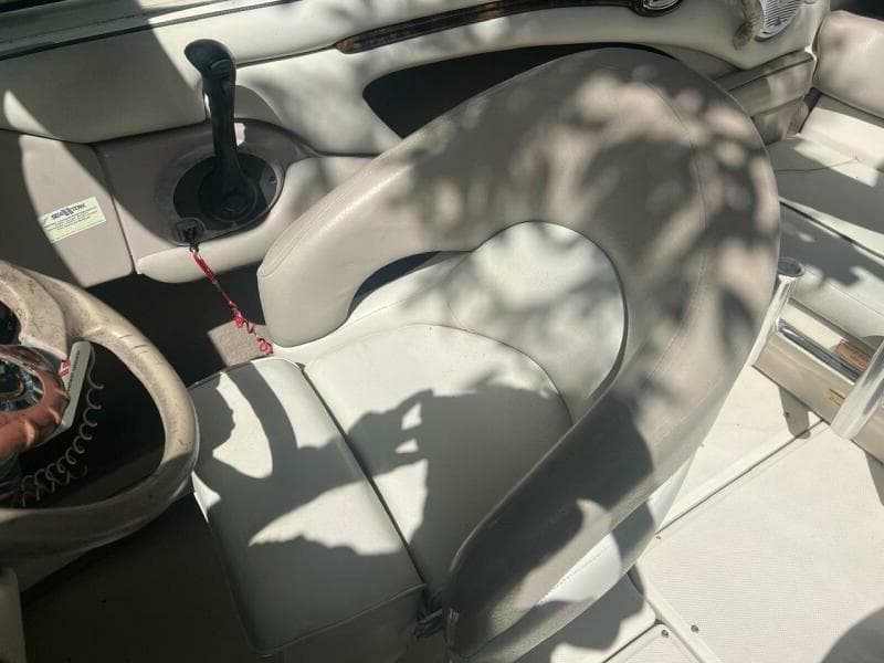 2003 Sea Ray 220 Bow Rider