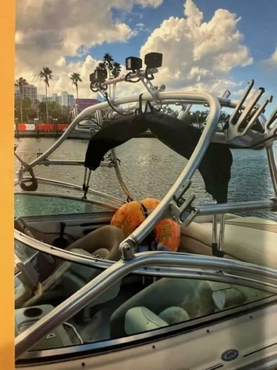 2003 Sea Ray 220 Bow Rider - Photo 13