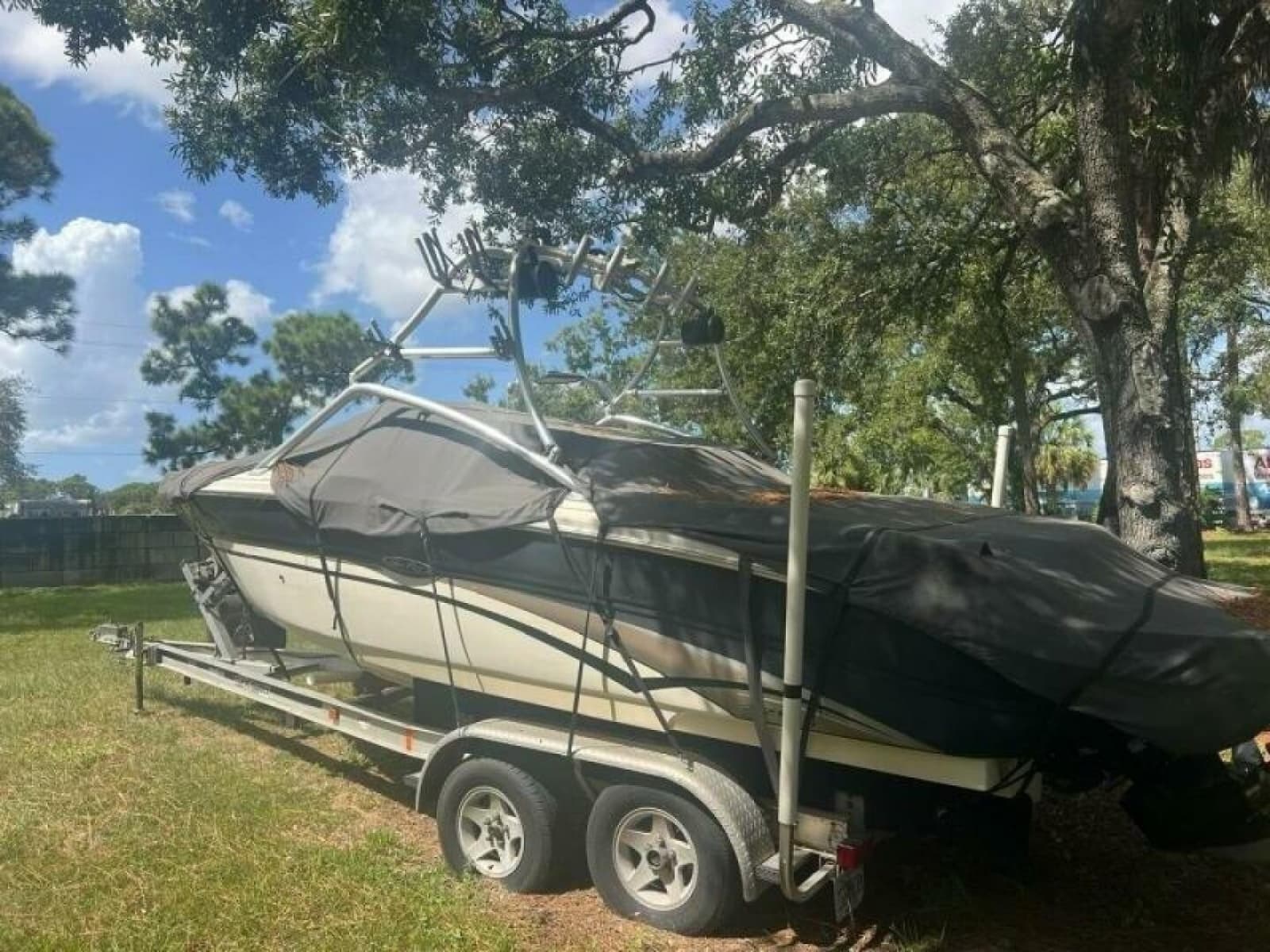 2003 Sea Ray 220 Bow Rider - Photo 3