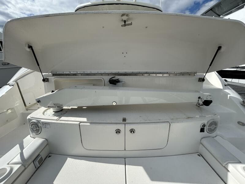 2003 Cruisers Yachts 540 Express